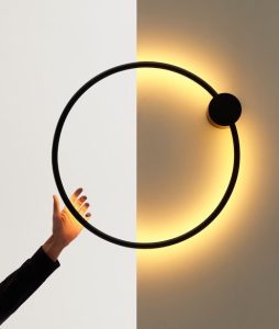 aplique-de-pared-circular-de-metal-acabado-negro-led-2700k-3000k-aros-nexia