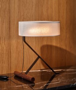 PUNT_CHicago-lampara-de-mesa-de-diseño-pantalla-blanca-led-regulable-designer-table-lamp-with-white-lampshade-4