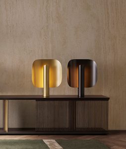 PUNT_stockholm-lampara-de-mesa-dorada-de-diseño-led-regulable-luz-calida-gold-decorative-table-lamp-led-dimmable-10